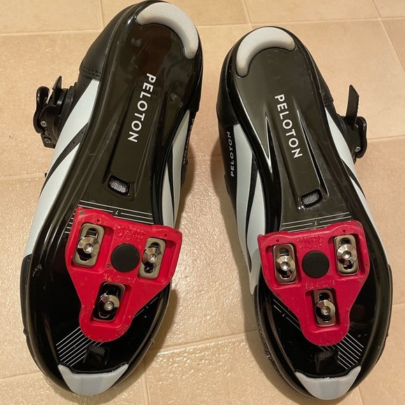 Peloton cleats size 39 - gently used - Picture 2 of 6